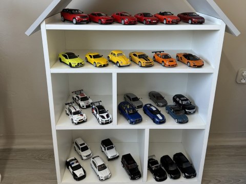 Auto Toyota GR Supra 1:31 metalowe autko licencja ZA3758