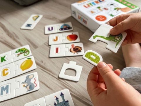 Kapitan Nauka Puzzle sensoryczne Literki - dotykam, układam i uczę się ZA6086