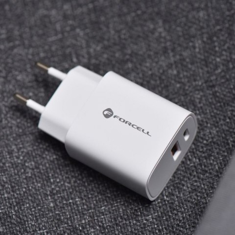 Ładowarka sieciowa do telefonu Forcell F-Energy USB C + USB A QC4.0 PD 3A 30W TFK-TC-30WPD biała