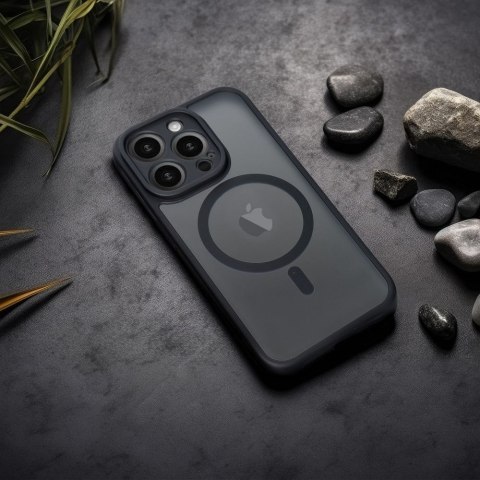 Futerał do iPhone 11 Full Matte Mag Cover zgodny z MagSafe czarny