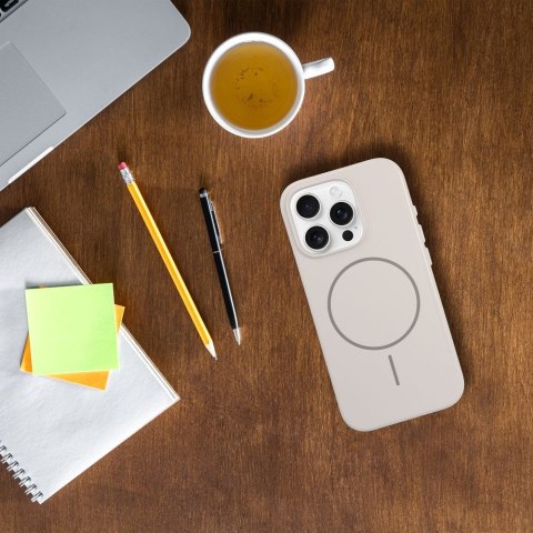 Etui na iPhone 17 AIR Glossy Mag Cover zgodny z MagSafe białe